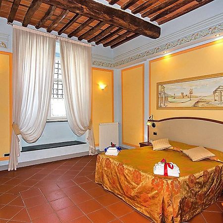 Dimora Dei Guelfi Luxury Rooms 卢卡 外观 照片
