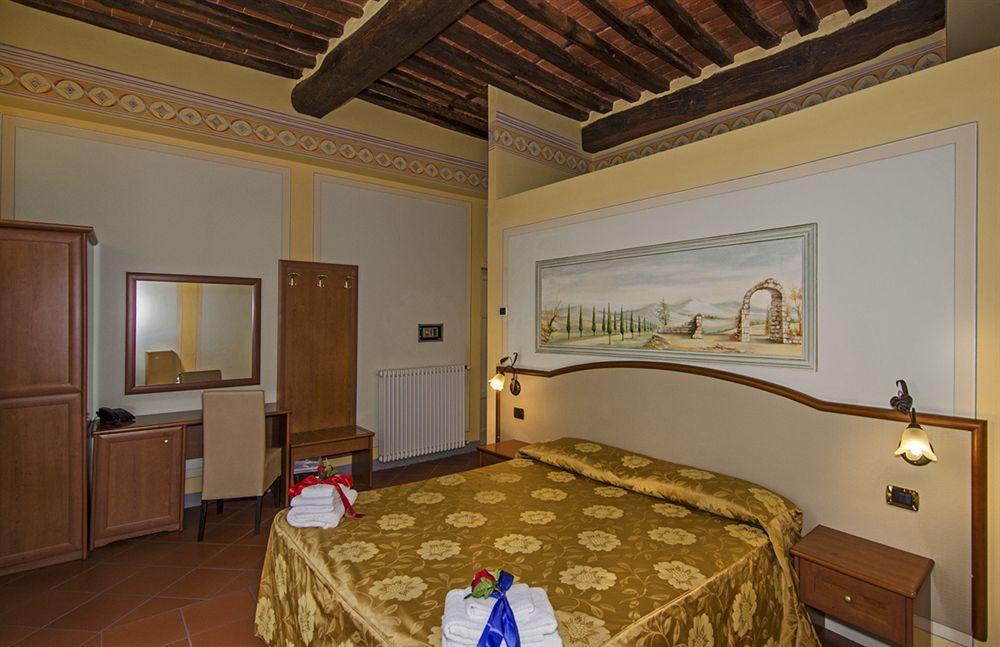 Dimora Dei Guelfi Luxury Rooms 卢卡 外观 照片