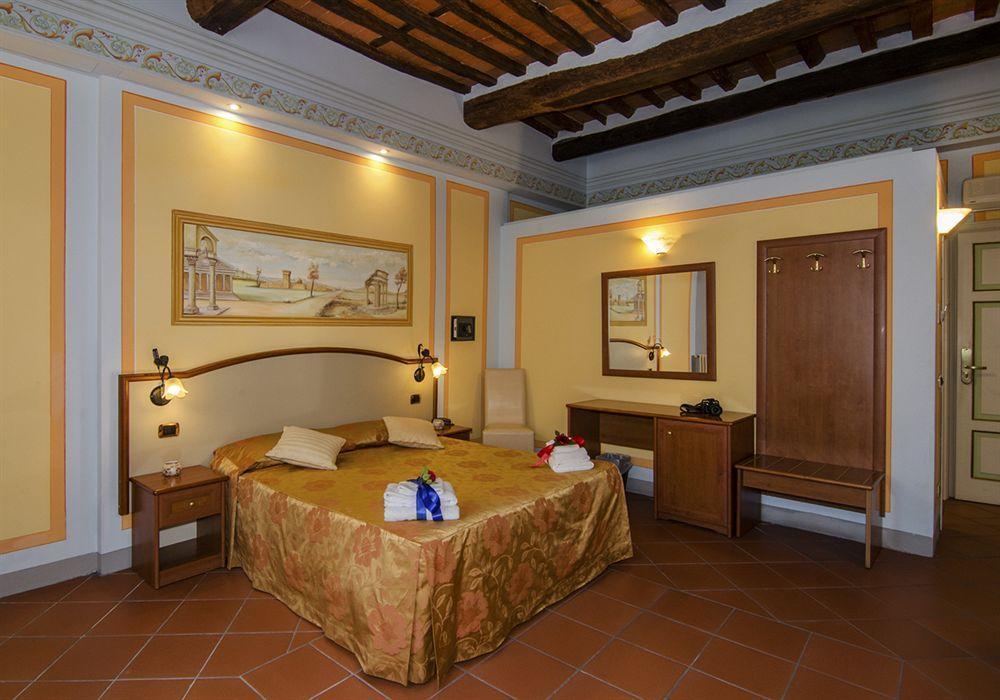 Dimora Dei Guelfi Luxury Rooms 卢卡 外观 照片