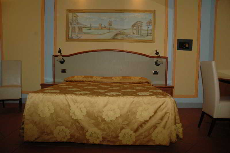 Dimora Dei Guelfi Luxury Rooms 卢卡 外观 照片