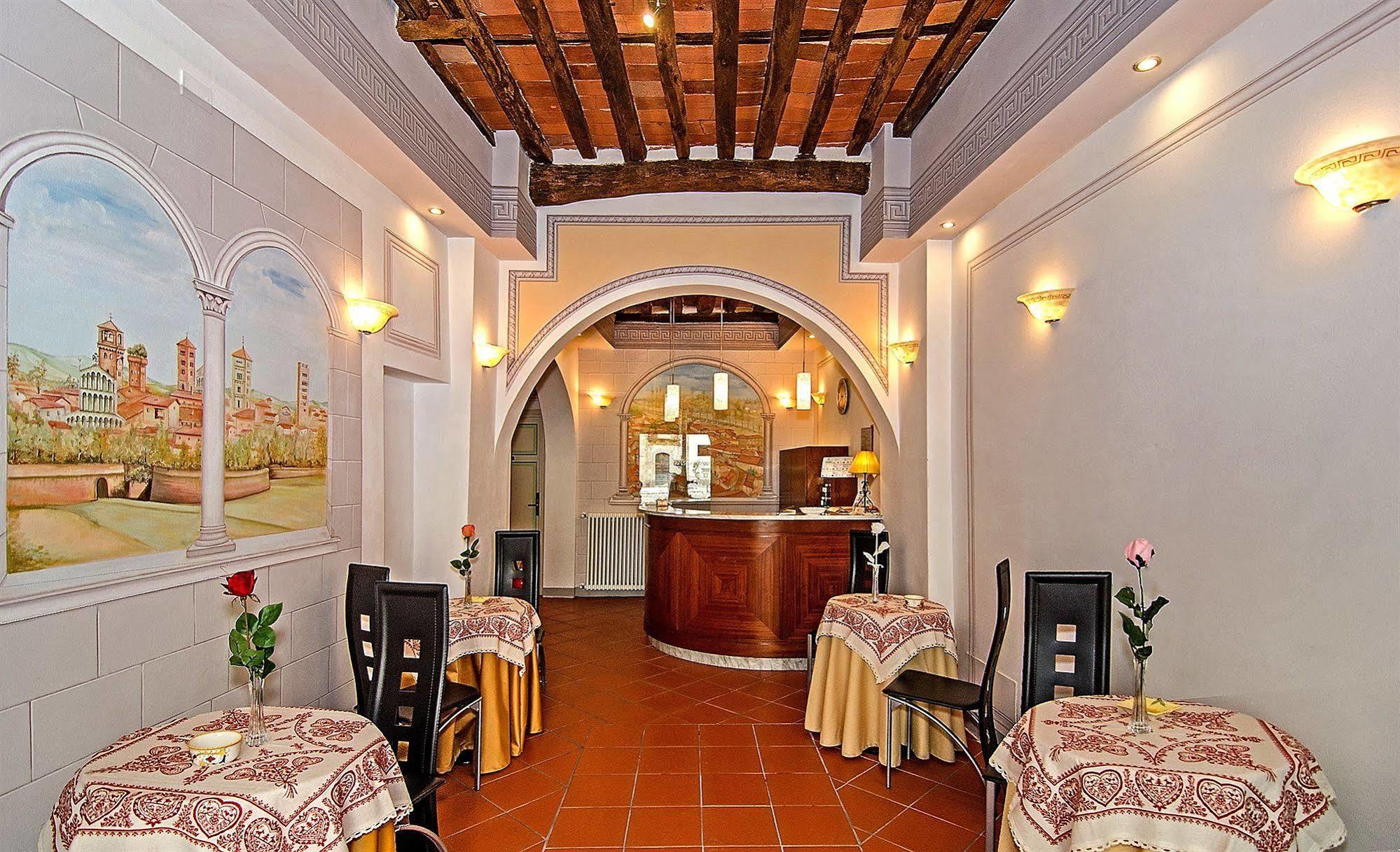 Dimora Dei Guelfi Luxury Rooms 卢卡 外观 照片